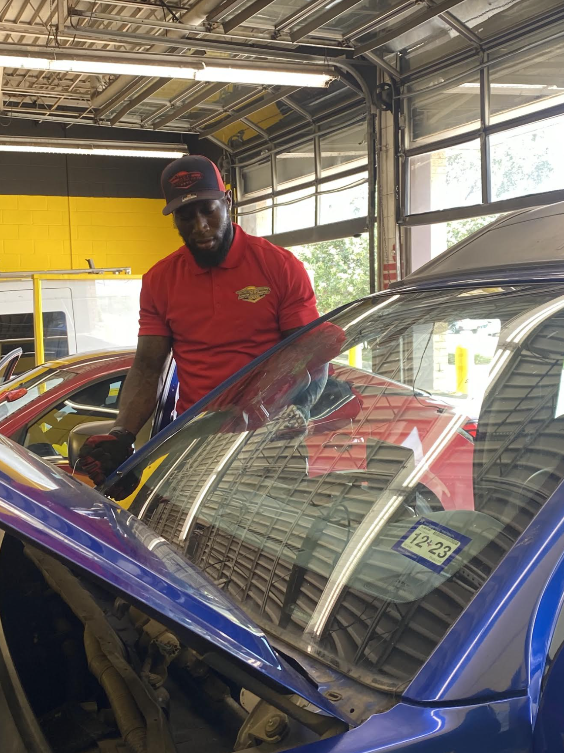 Employee Working – Auto Glass & Car Care – Bell County, TX